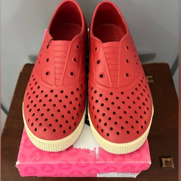 Womens Air Walk - Picture 2 of 4